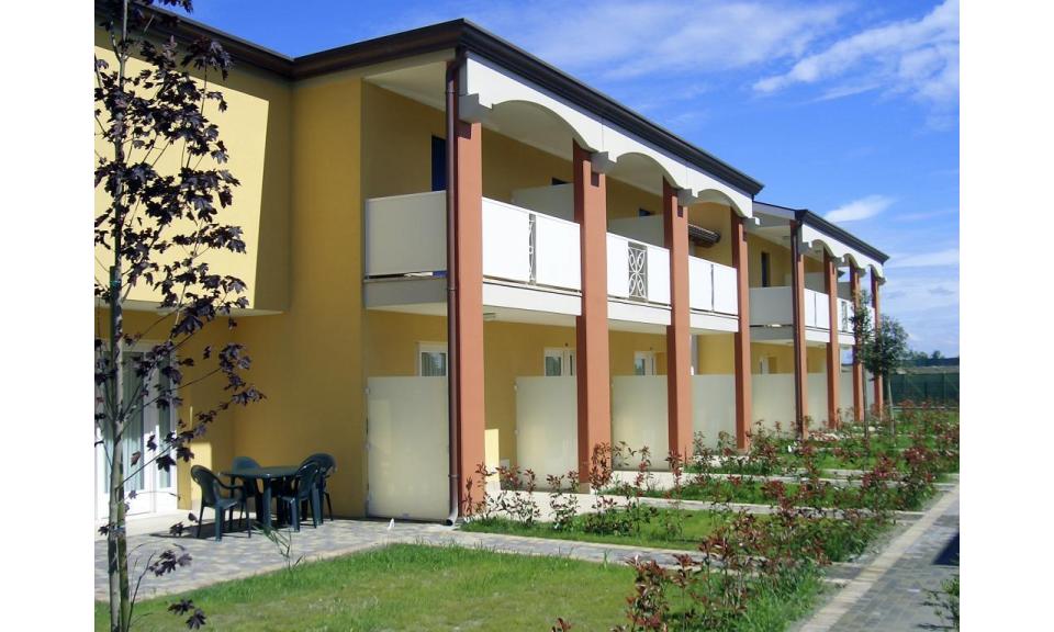 residence VILLAGGIO AI PINI: B5/V - esterno (esempio)